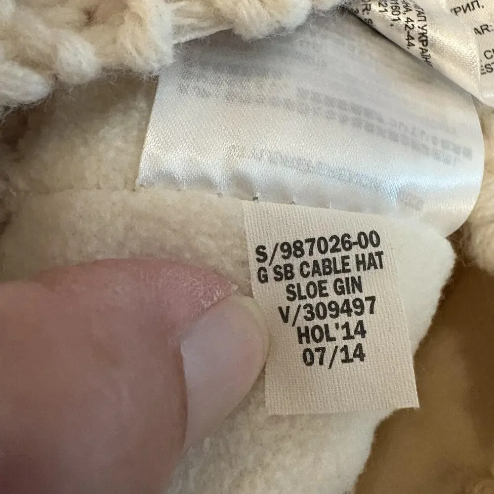 Lot of 2 Beanies babyGap Hat Fitted Girls XS/S Ivory Cable Knit Pom Fleece Lined